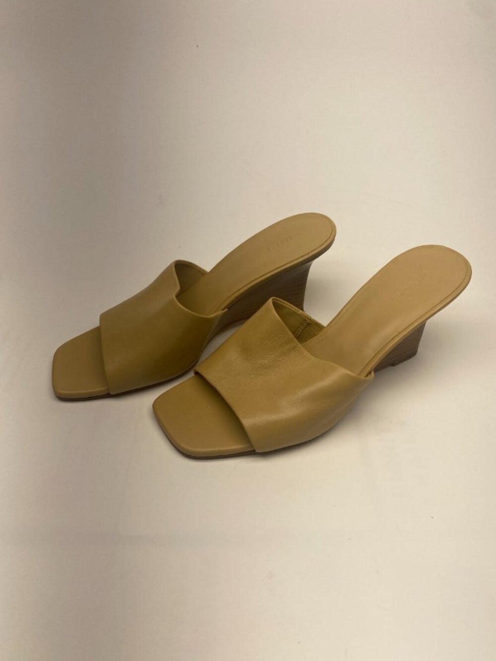 Vince Womens Pia Blonde Leather Wedge Peep Wedge Sandal Sz 9.5